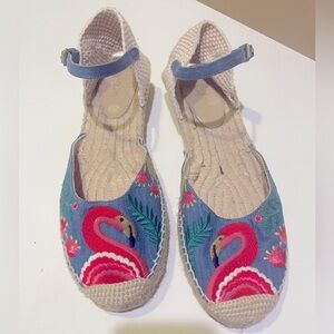 Boden flamingo espadrille flats size 6.5